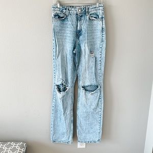 ZARA Ligh Wash High Waisted Distressed Mom Jeans Size 8